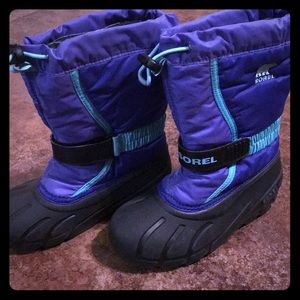 Girls Sorel Snow Boots Size 2 Youth